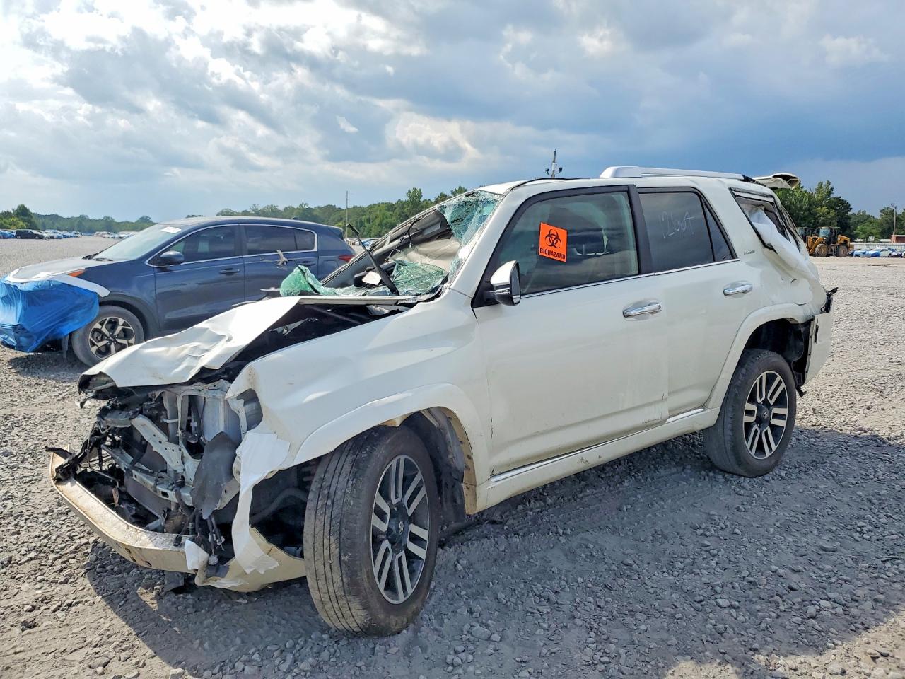 2023 TOYOTA 4RUNNER Limited — Front 3/4