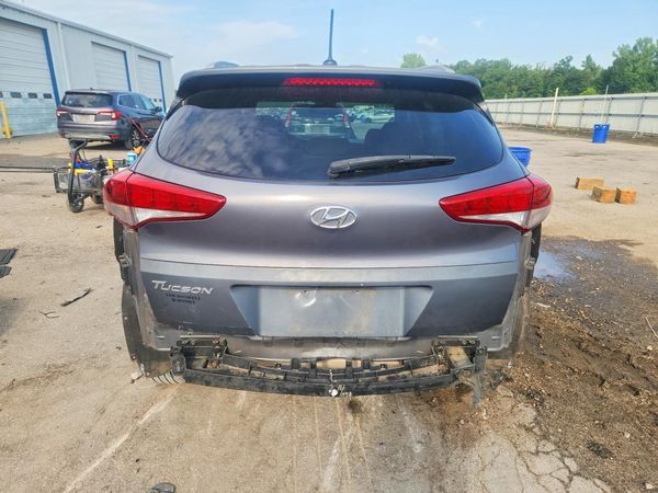 2016 HYUNDAI TUCSON