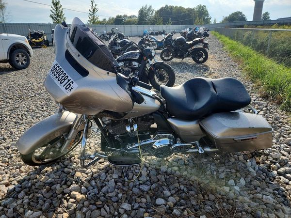 2018 HARLEY-DAVIDSON FLHX