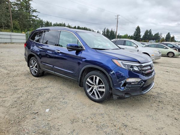 2017 HONDA PILOT TOURING — Passenger 3/4