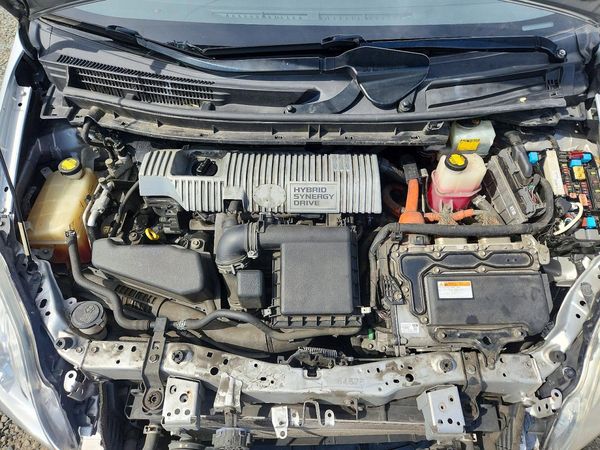 2014 TOYOTA PRIUS