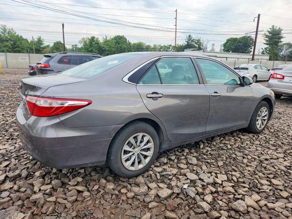 2016 TOYOTA CAMRY