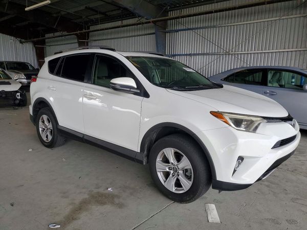 2018 TOYOTA RAV4 Adventure/XLE