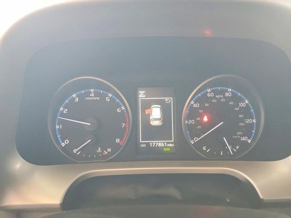 2018 TOYOTA RAV4 Adventure/XLE