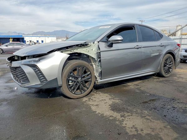 2026 TOYOTA CAMRY