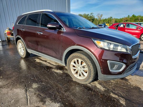 2016 KIA SORENTO L / LX