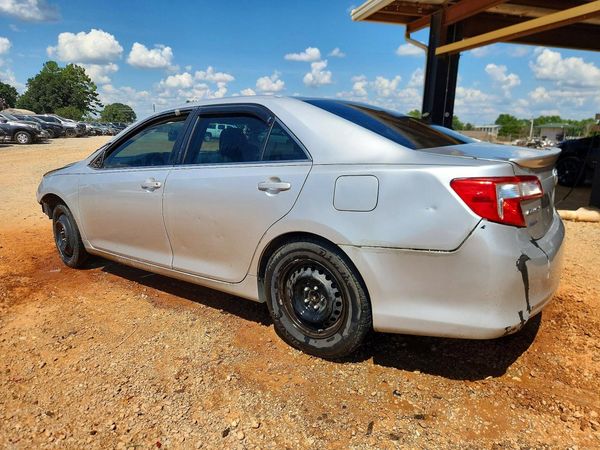 2014 TOYOTA CAMRY