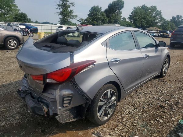 2014 HYUNDAI ELANTRA GLS (Middle)
