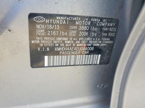 2014 HYUNDAI ELANTRA GLS (Middle)