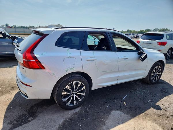 2025 VOLVO XC60