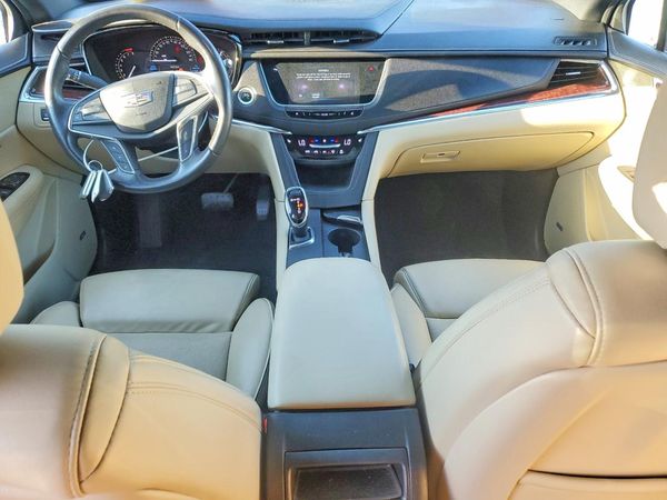 2020 CADILLAC XT5 Luxury