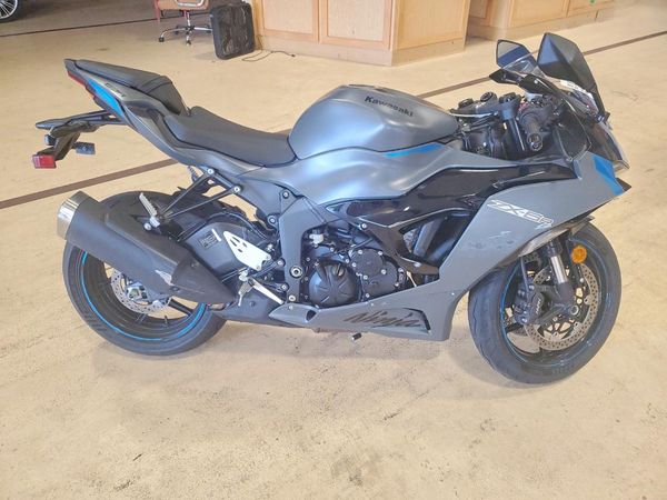 2025 KAWASAKI ZX636