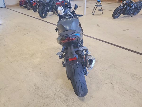 2025 KAWASAKI ZX636