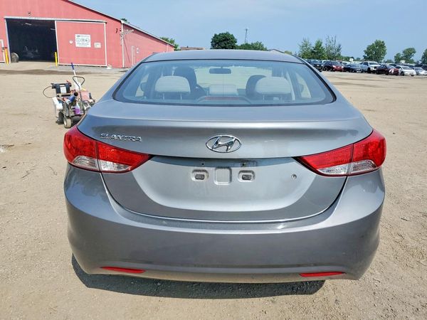 2013 HYUNDAI ELANTRA