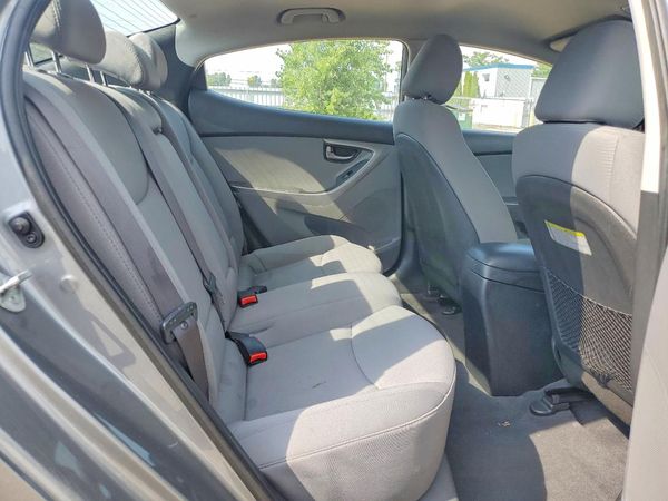 2013 HYUNDAI ELANTRA