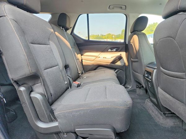 2020 CHEVROLET TRAVERSE LS