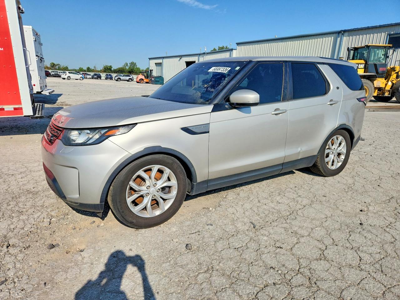 2017 LAND ROVER DISCOVERY SE — Front 3/4