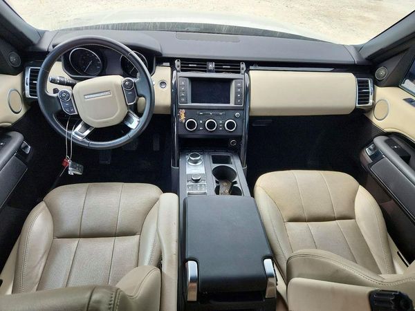 2017 LAND ROVER DISCOVERY SE — CKPT