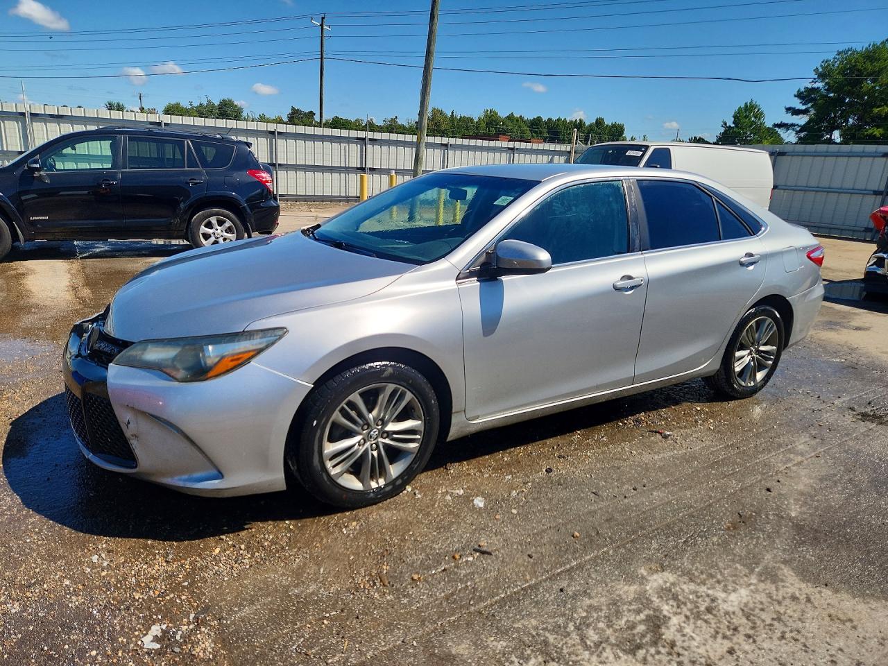 2016 TOYOTA CAMRY
