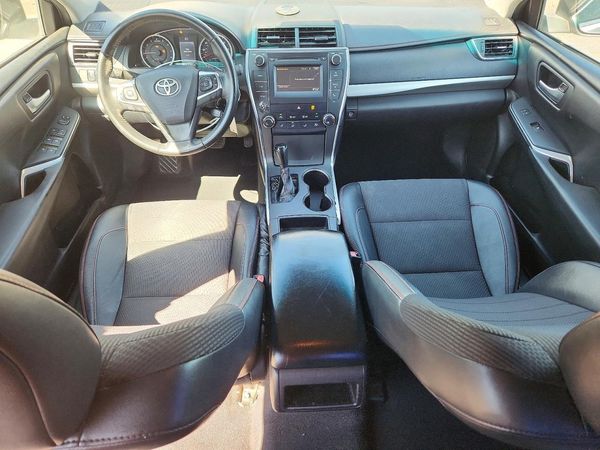 2016 TOYOTA CAMRY