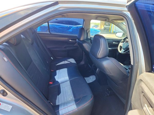 2016 TOYOTA CAMRY