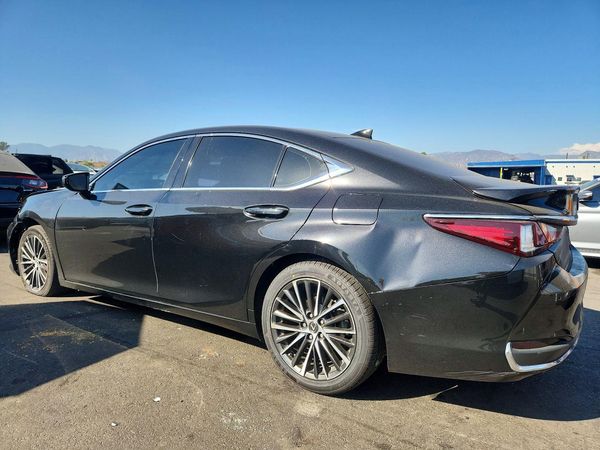 2023 LEXUS ES 300H