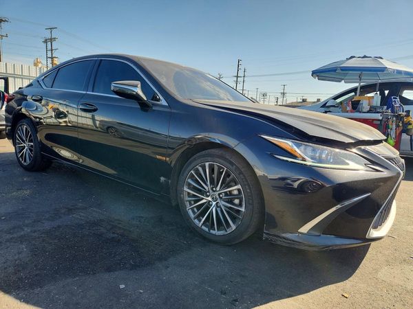 2023 LEXUS ES 300H