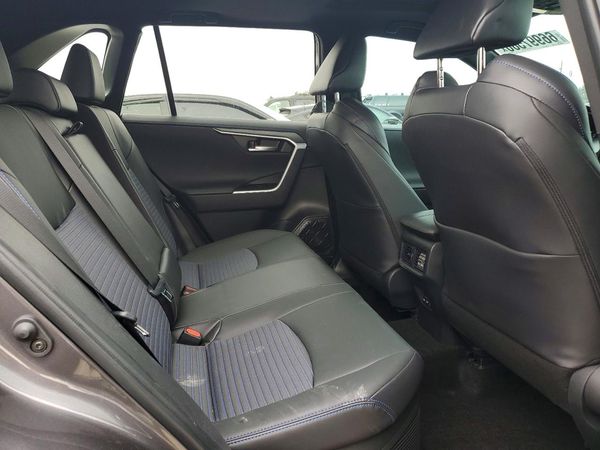 2025 TOYOTA RAV4 XSE