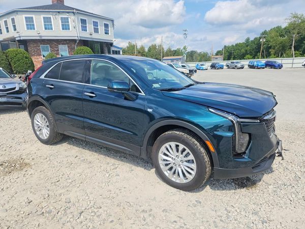 2024 CADILLAC XT4