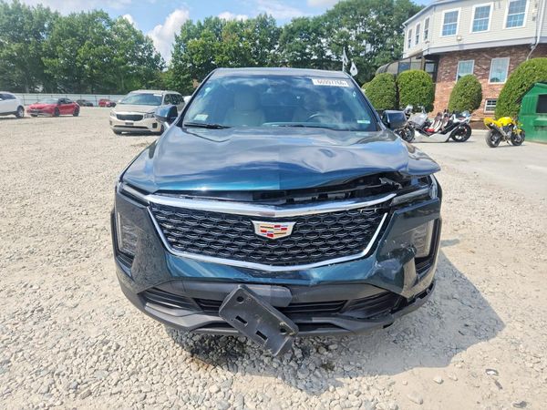 2024 CADILLAC XT4