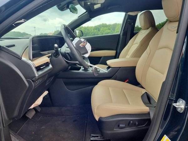 2024 CADILLAC XT4