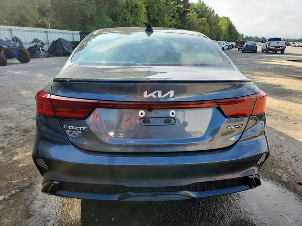 2024 KIA FORTE GT Line