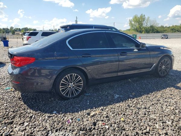 2020 BMW 530