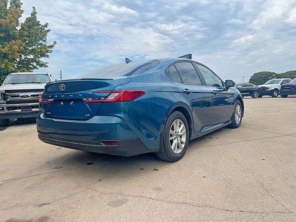 2025 TOYOTA CAMRY