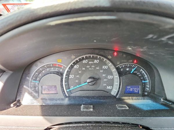 2012 TOYOTA CAMRY