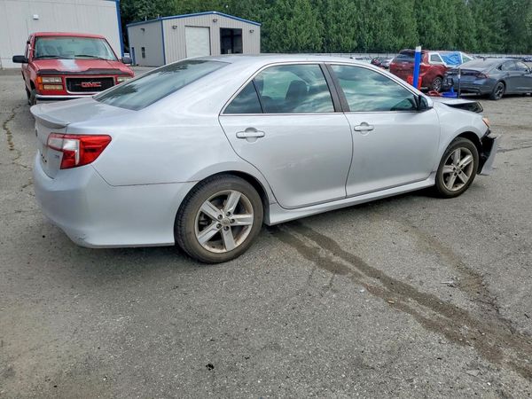 2013 TOYOTA CAMRY