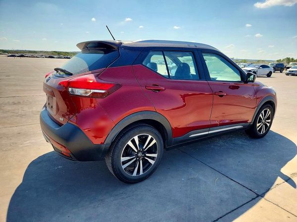 2019 NISSAN KICKS