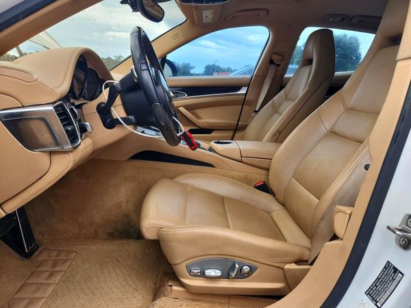 2014 PORSCHE PANAMERA