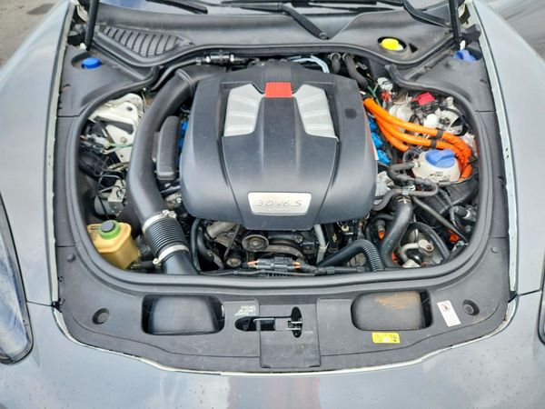 2014 PORSCHE PANAMERA