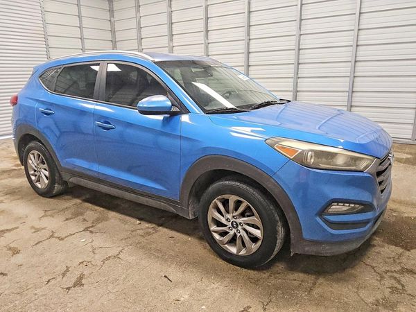2016 HYUNDAI TUCSON — Passenger 3/4