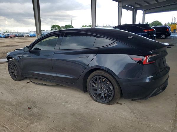 2026 TESLA MODEL 3