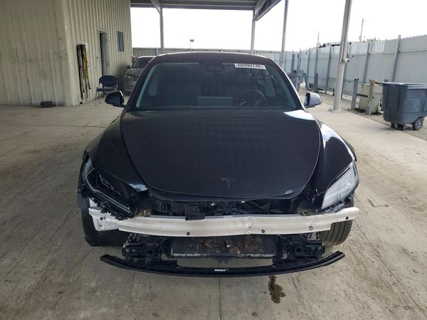 2026 TESLA MODEL 3