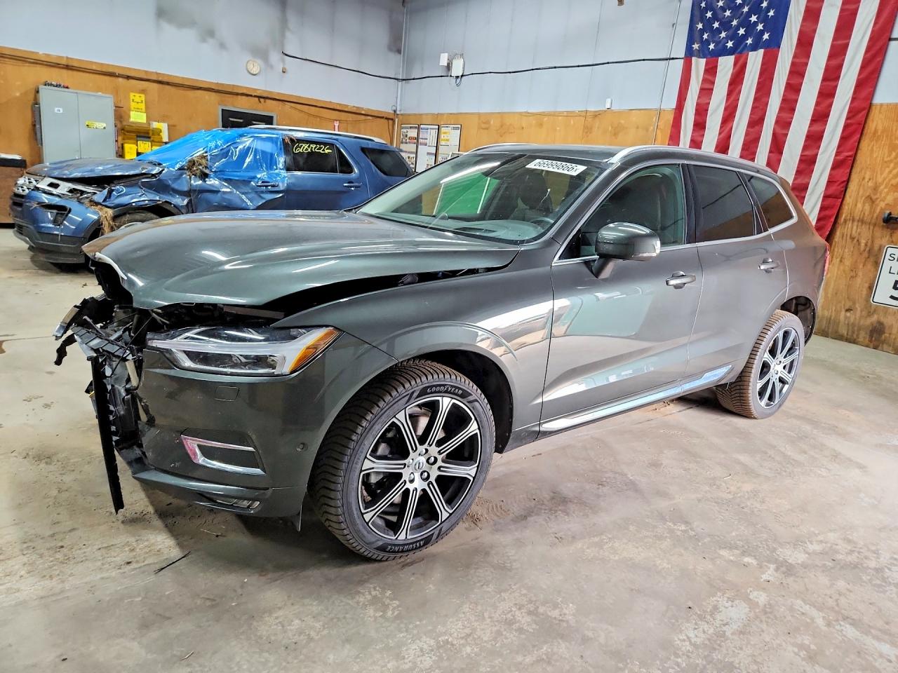 2018 VOLVO XC60 Inscription