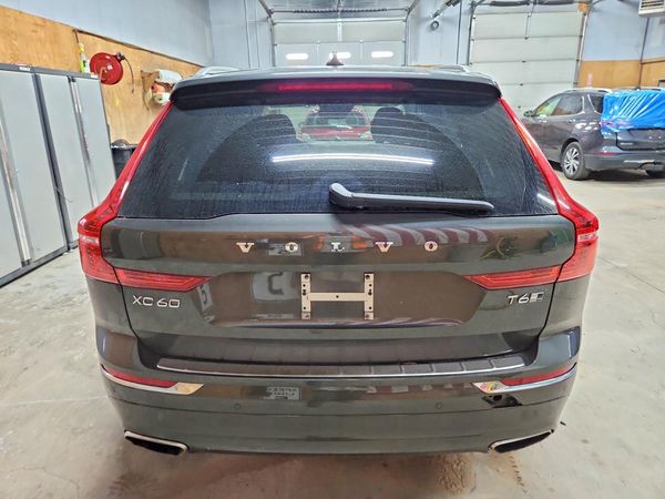 2018 VOLVO XC60 Inscription