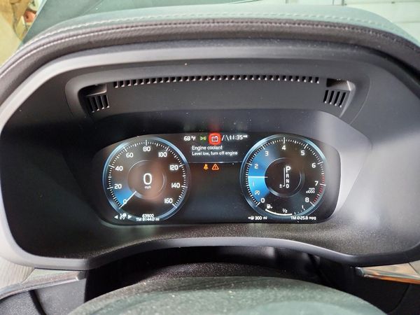 2018 VOLVO XC60 Inscription
