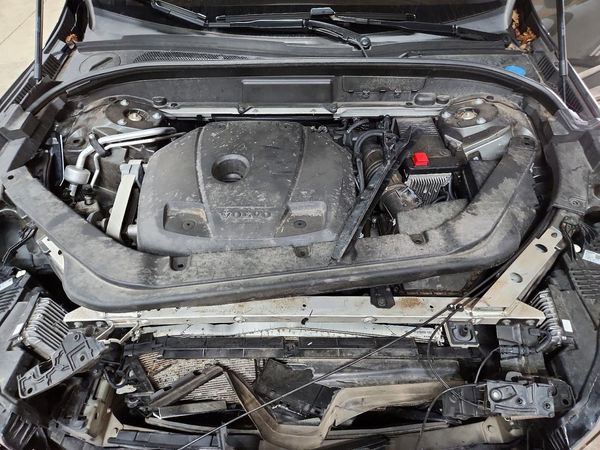 2018 VOLVO XC60 Inscription
