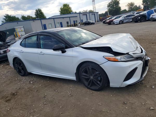 2019 TOYOTA CAMRY