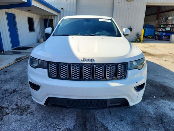 2018 JEEP GRAND CHEROKEE Laredo