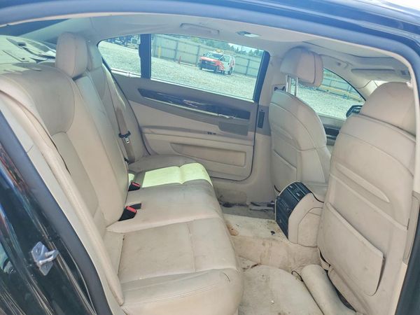 2012 BMW 740