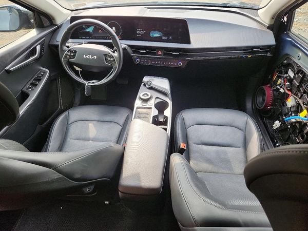 2023 KIA EV6 Light, Wind